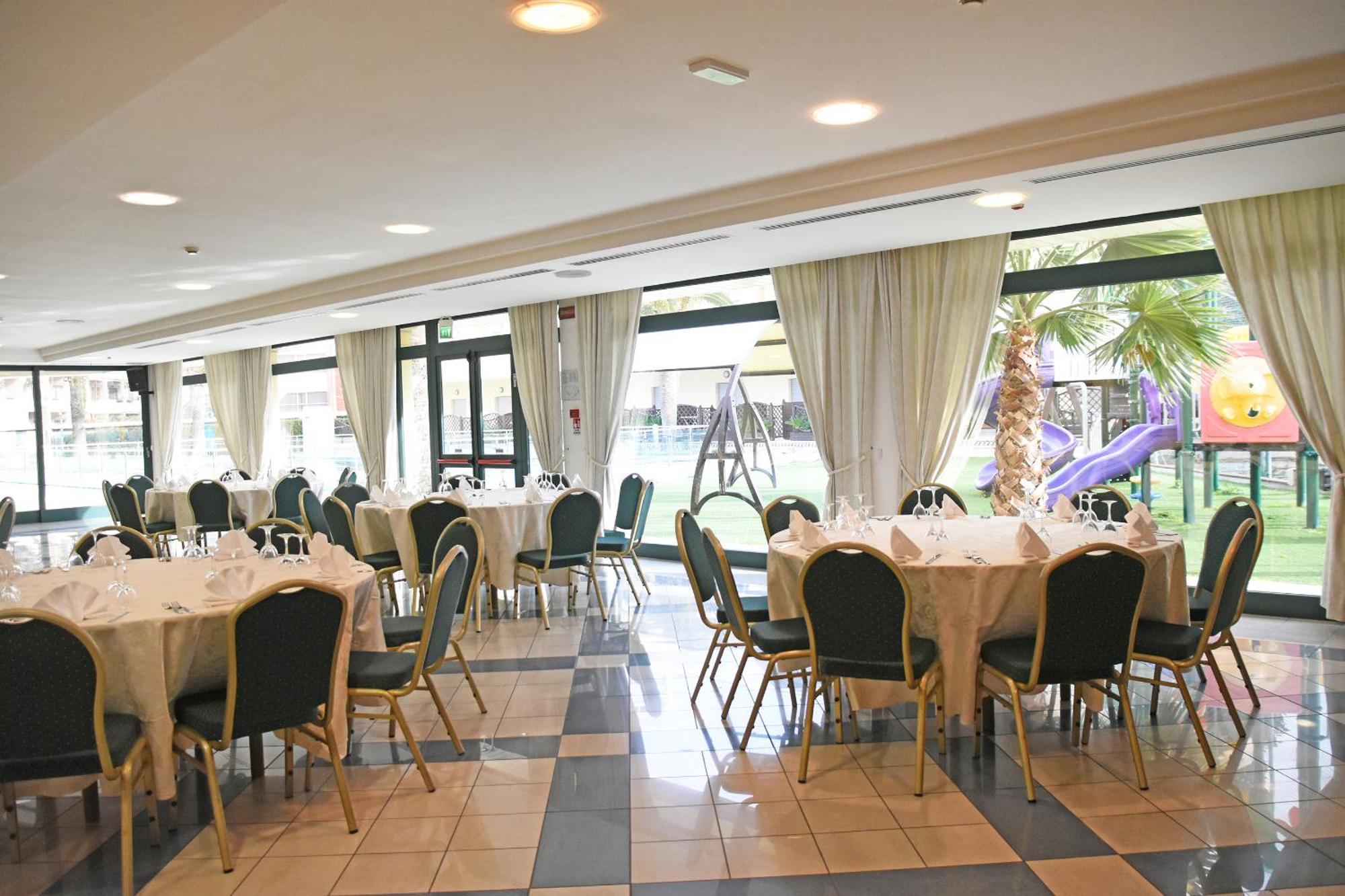 Park Hotel & Dependance Con Spiaggia 마르틴시쿠로 외부 사진