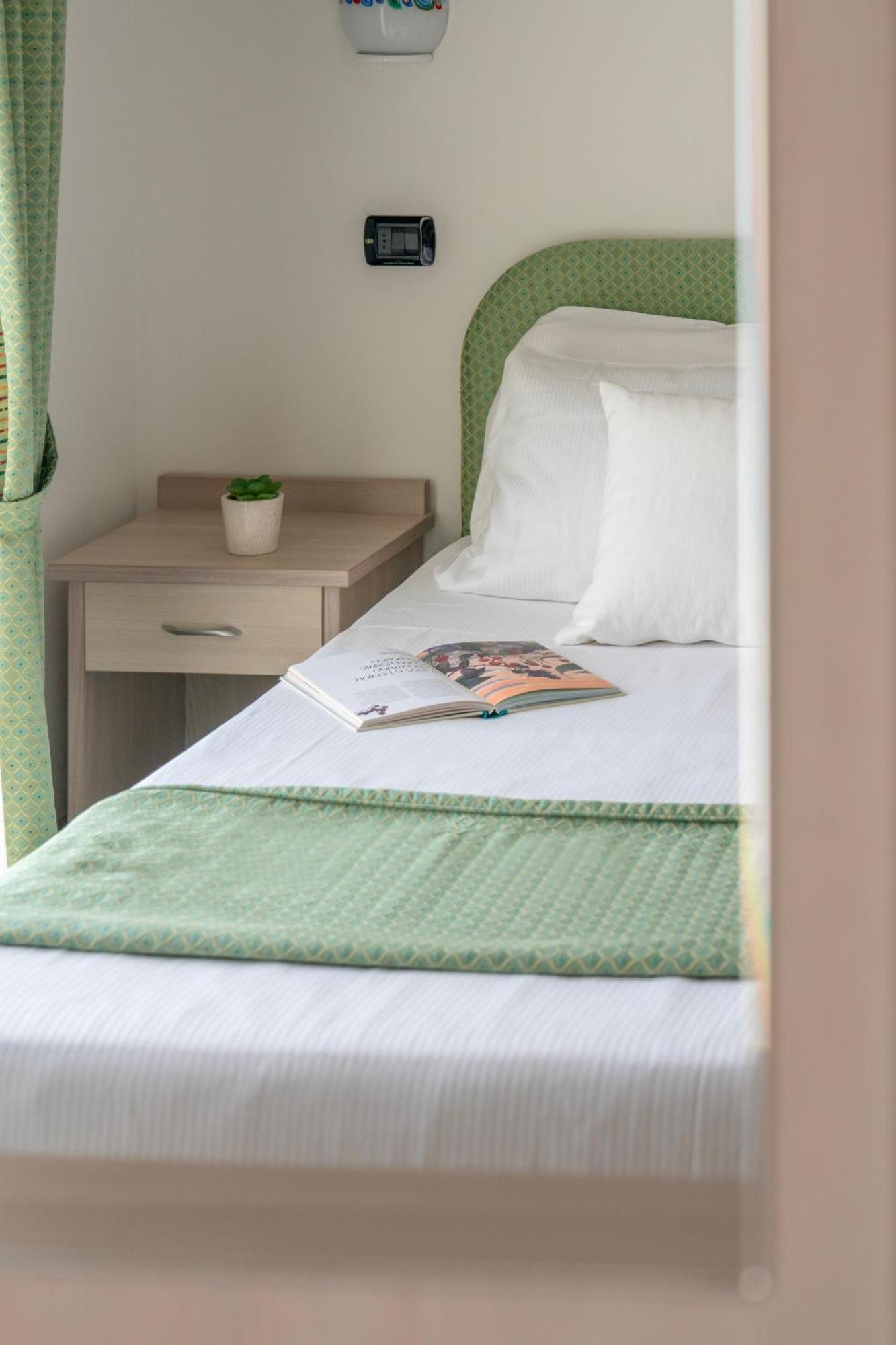 Park Hotel & Dependance Con Spiaggia 마르틴시쿠로 외부 사진