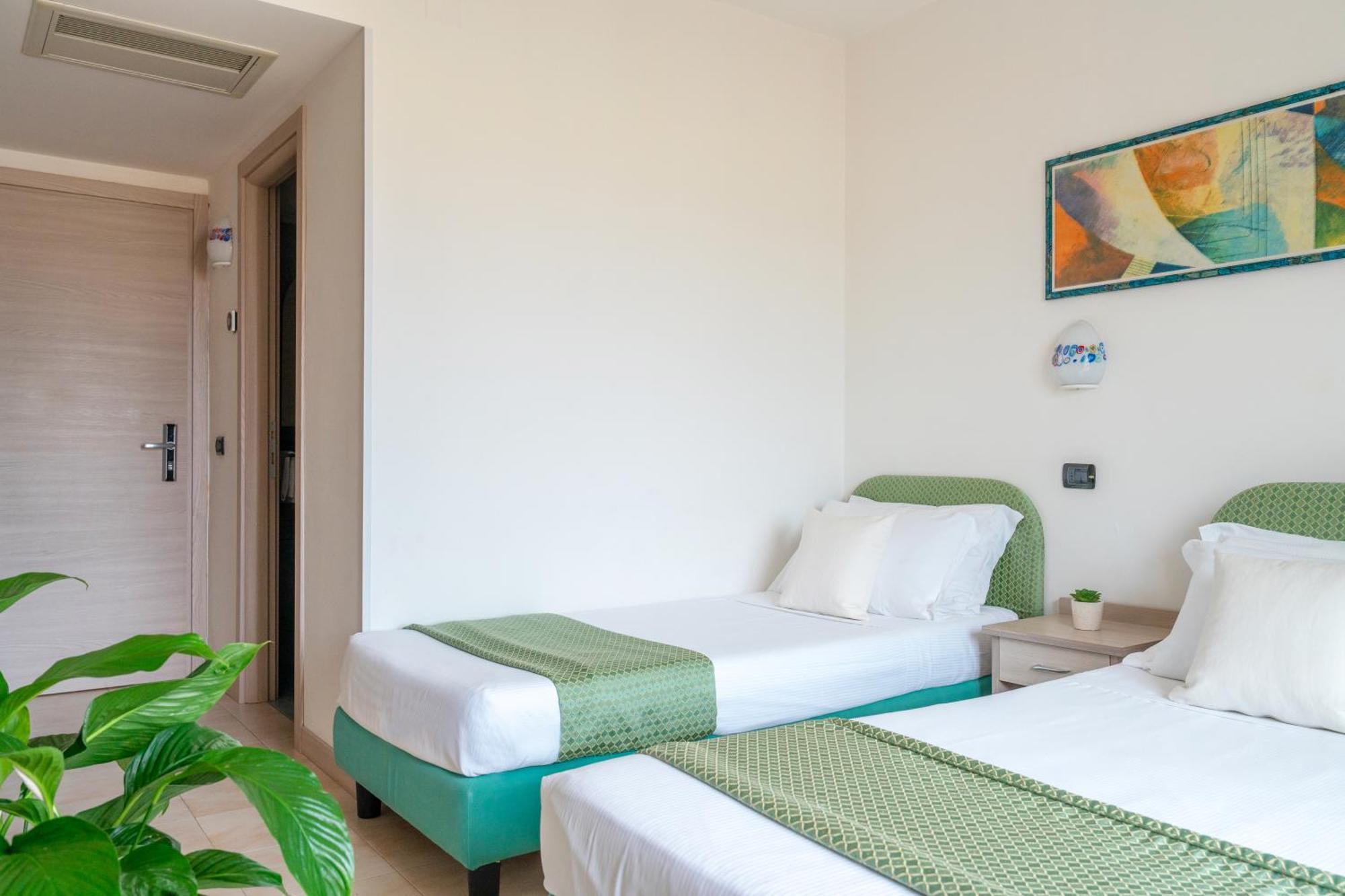 Park Hotel & Dependance Con Spiaggia 마르틴시쿠로 외부 사진